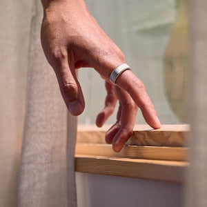 Oura Ring 4 - Brushed Silver